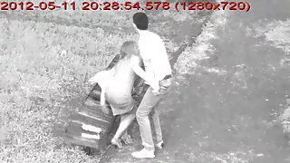 Вона здалася своєму хлопцеві і секс еротика нахилилася до раку на ліжку